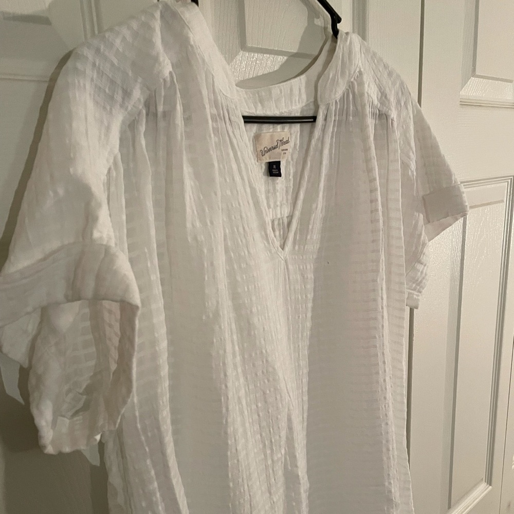 Universal Thread Flowy Top